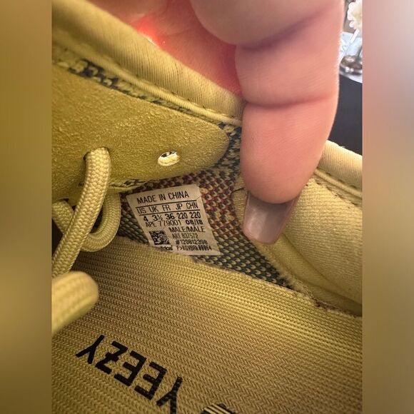 Adidas Yeezy Boost 350 V2 Semi Frozen Yellow - Size 4 Junior (Women's 5.5) - Picture 14 of 16